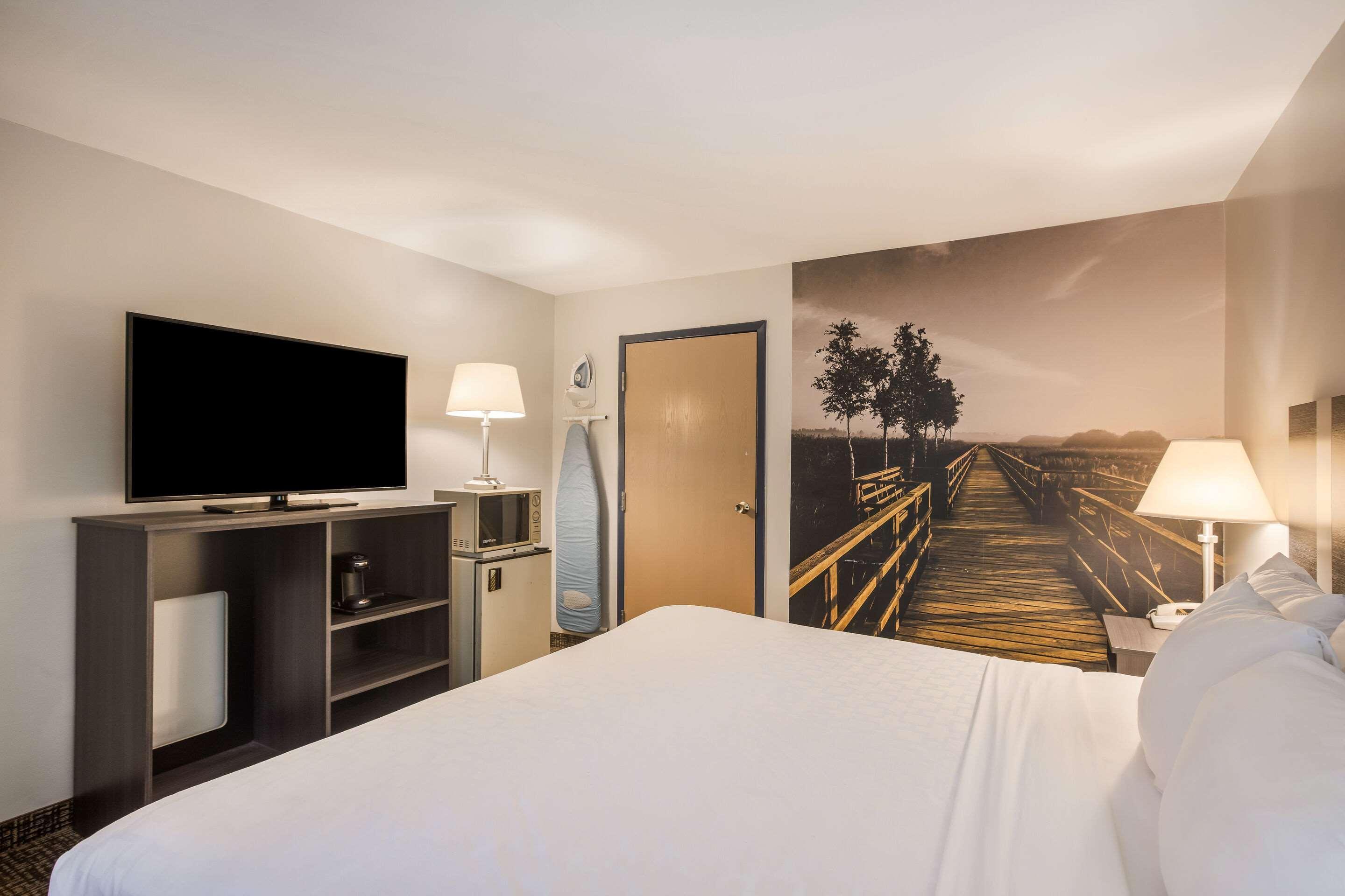Clarion Pointe Forsyth I-75 Hotel Kültér fotó