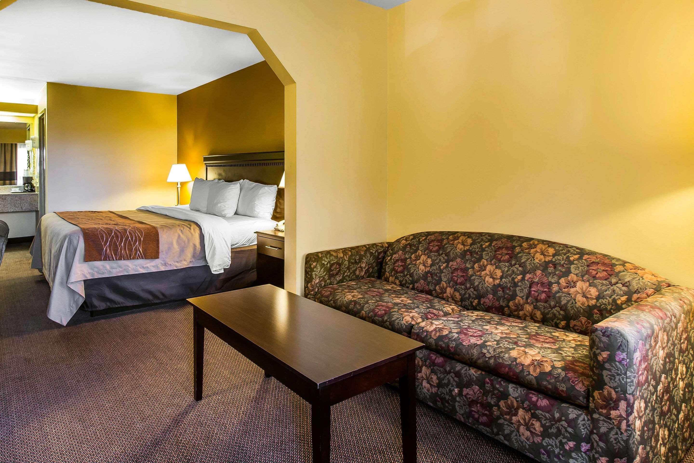 Clarion Pointe Forsyth I-75 Hotel Kültér fotó