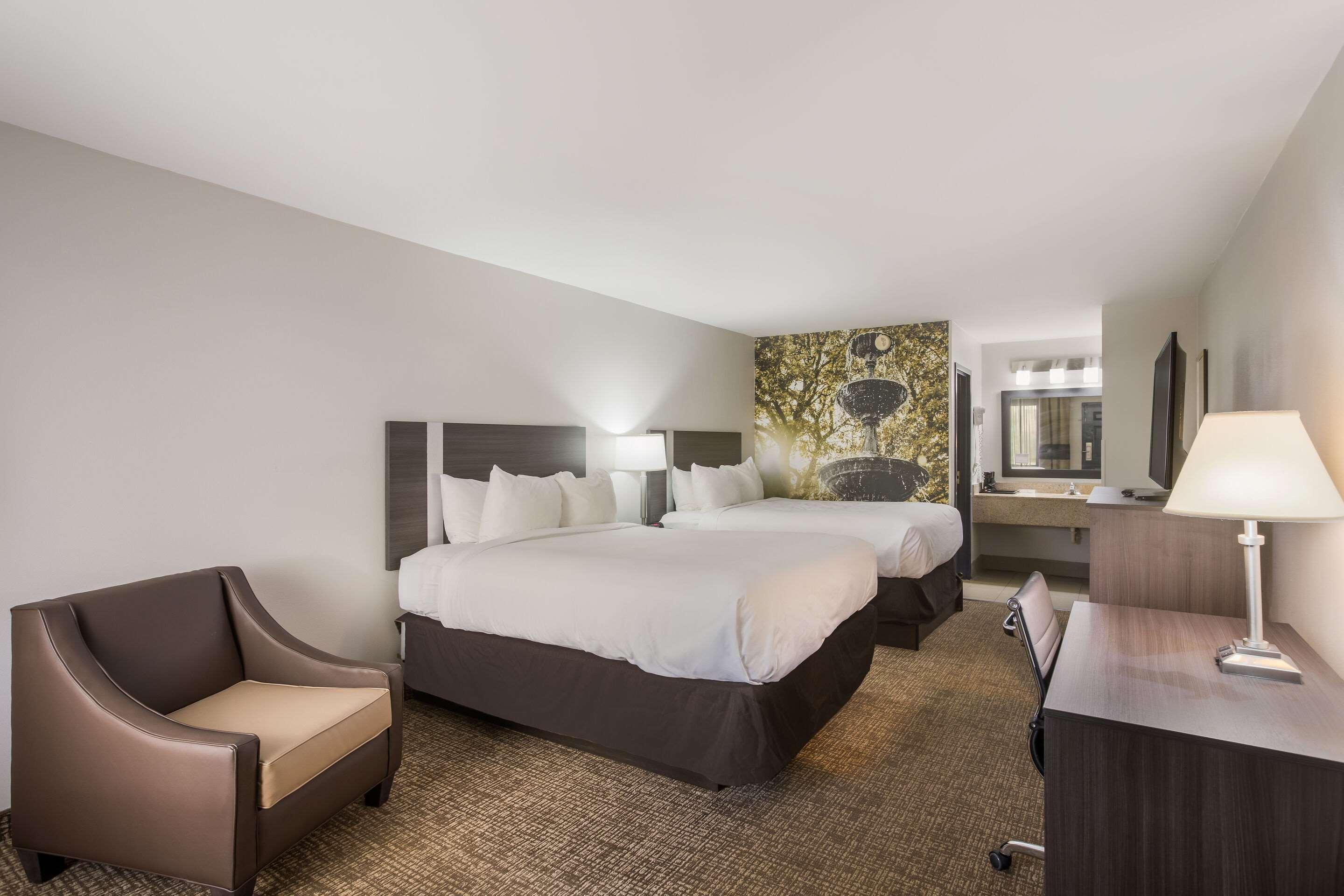 Clarion Pointe Forsyth I-75 Hotel Kültér fotó