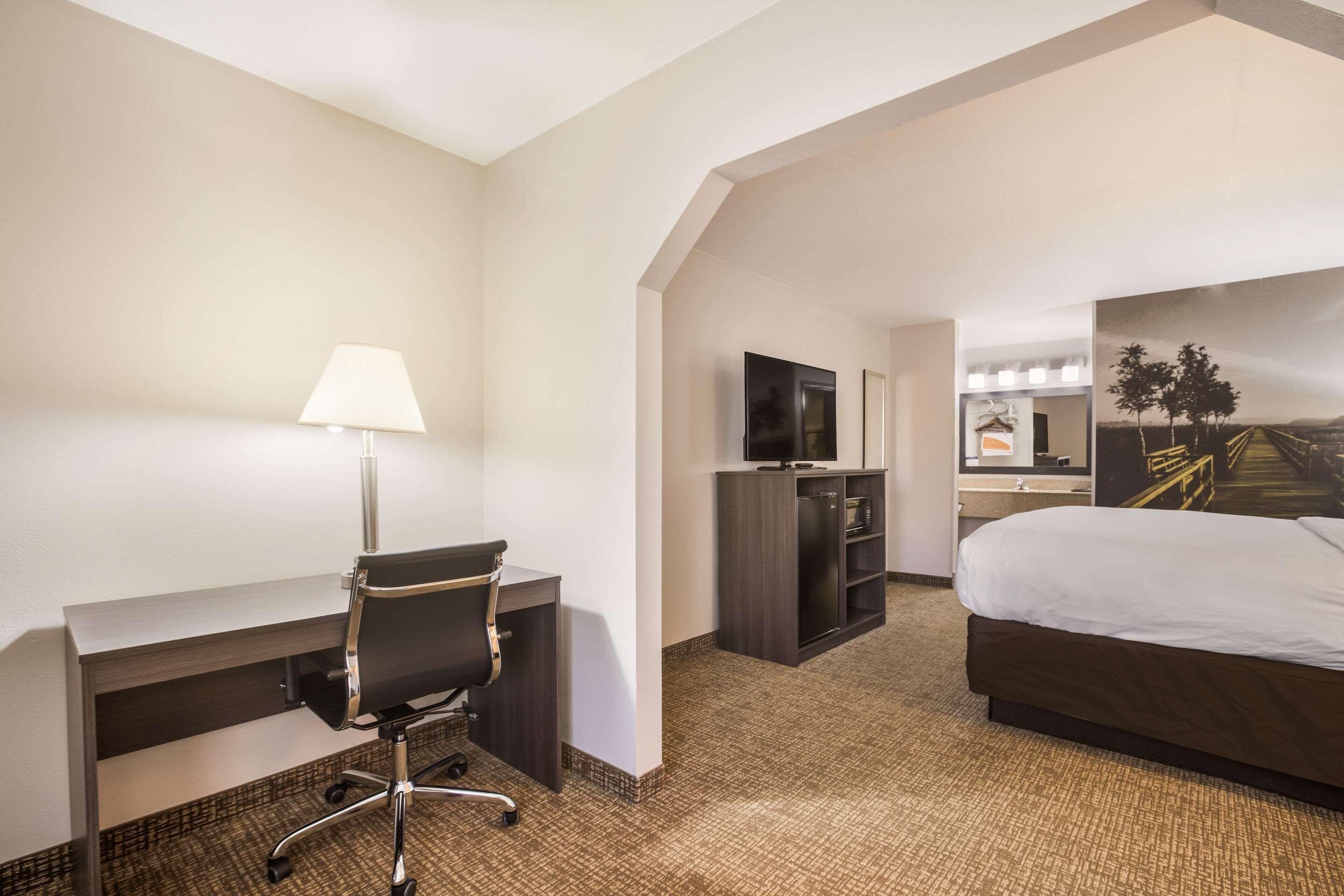 Clarion Pointe Forsyth I-75 Hotel Kültér fotó