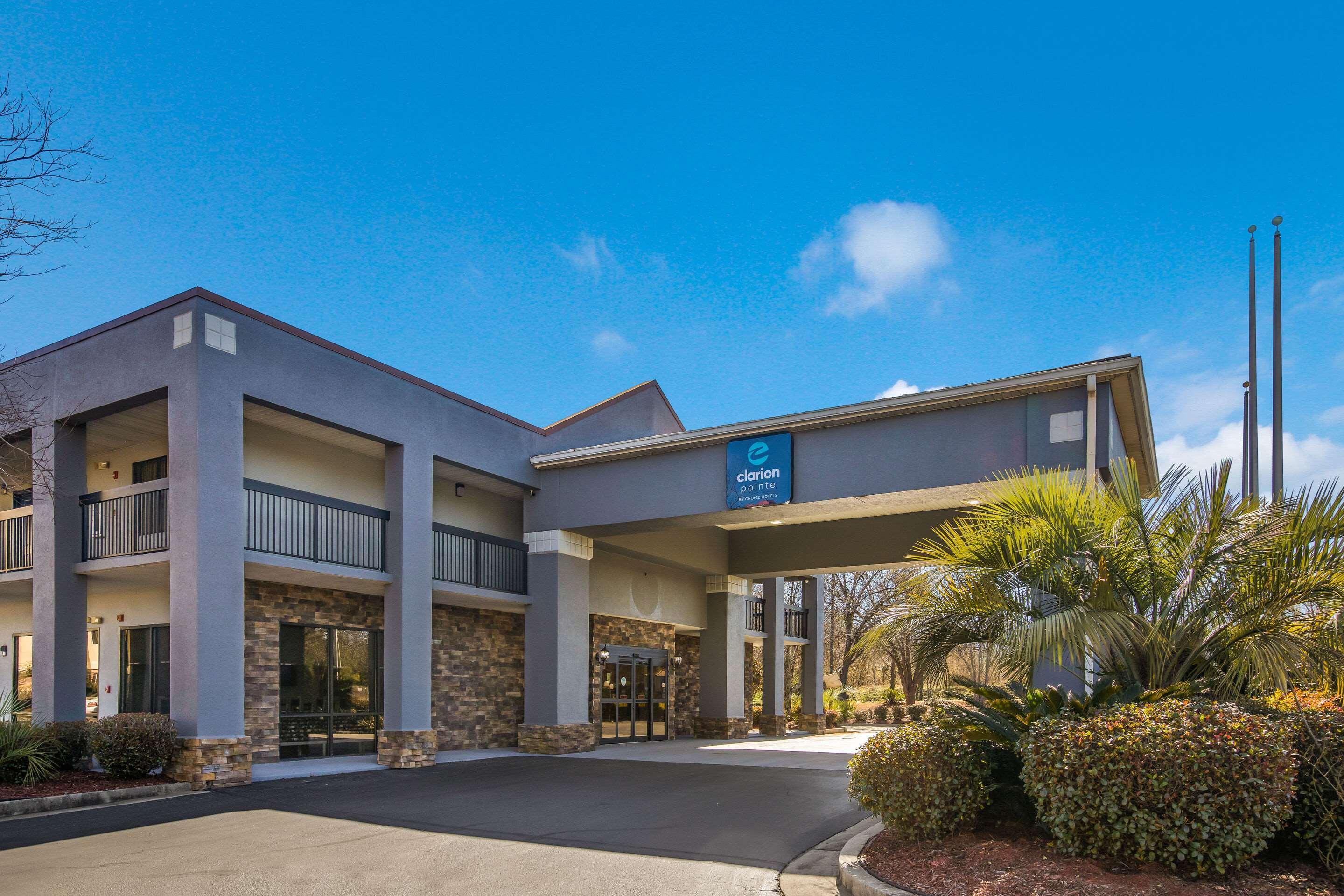 Clarion Pointe Forsyth I-75 Hotel Kültér fotó