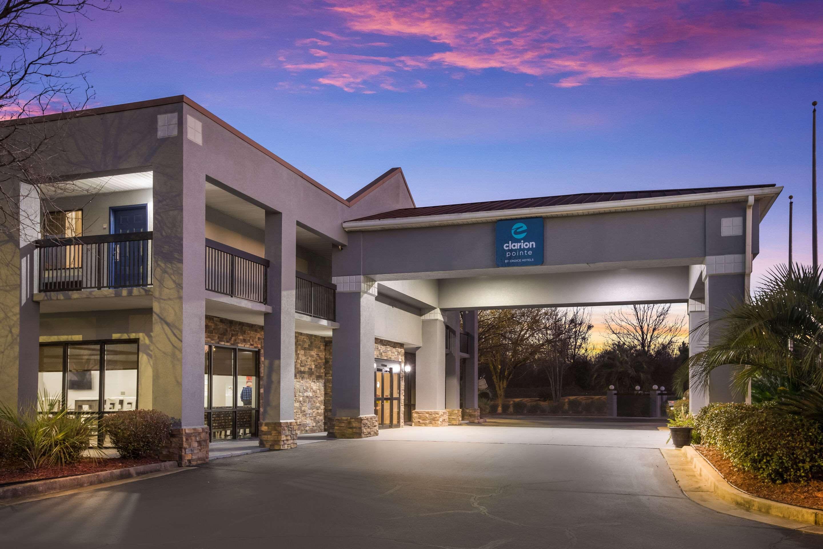 Clarion Pointe Forsyth I-75 Hotel Kültér fotó