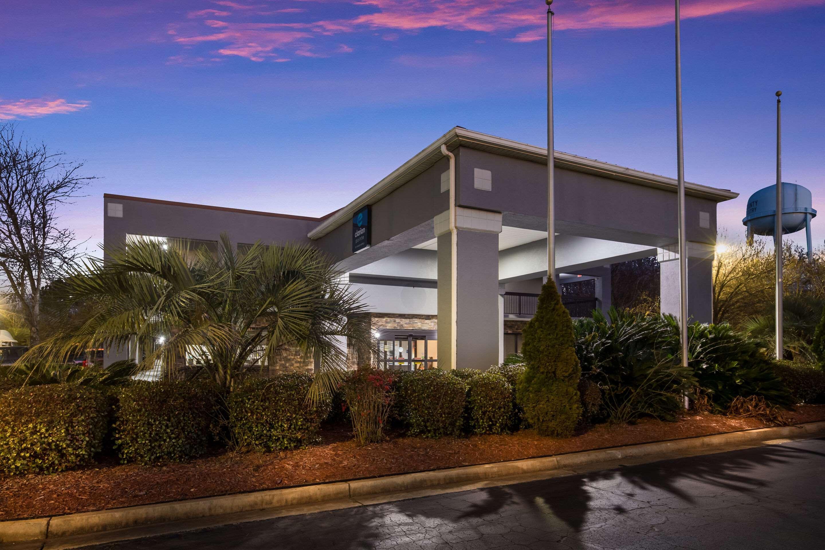 Clarion Pointe Forsyth I-75 Hotel Kültér fotó