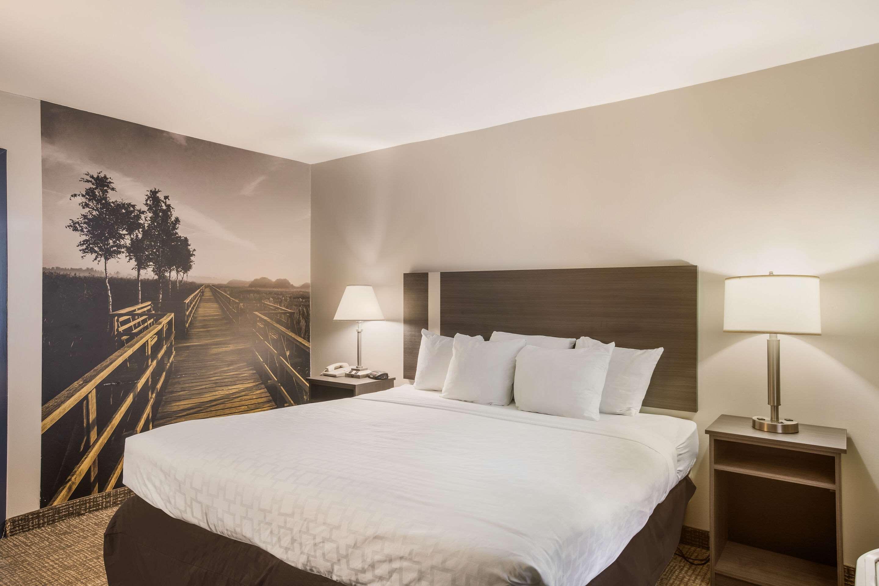 Clarion Pointe Forsyth I-75 Hotel Kültér fotó