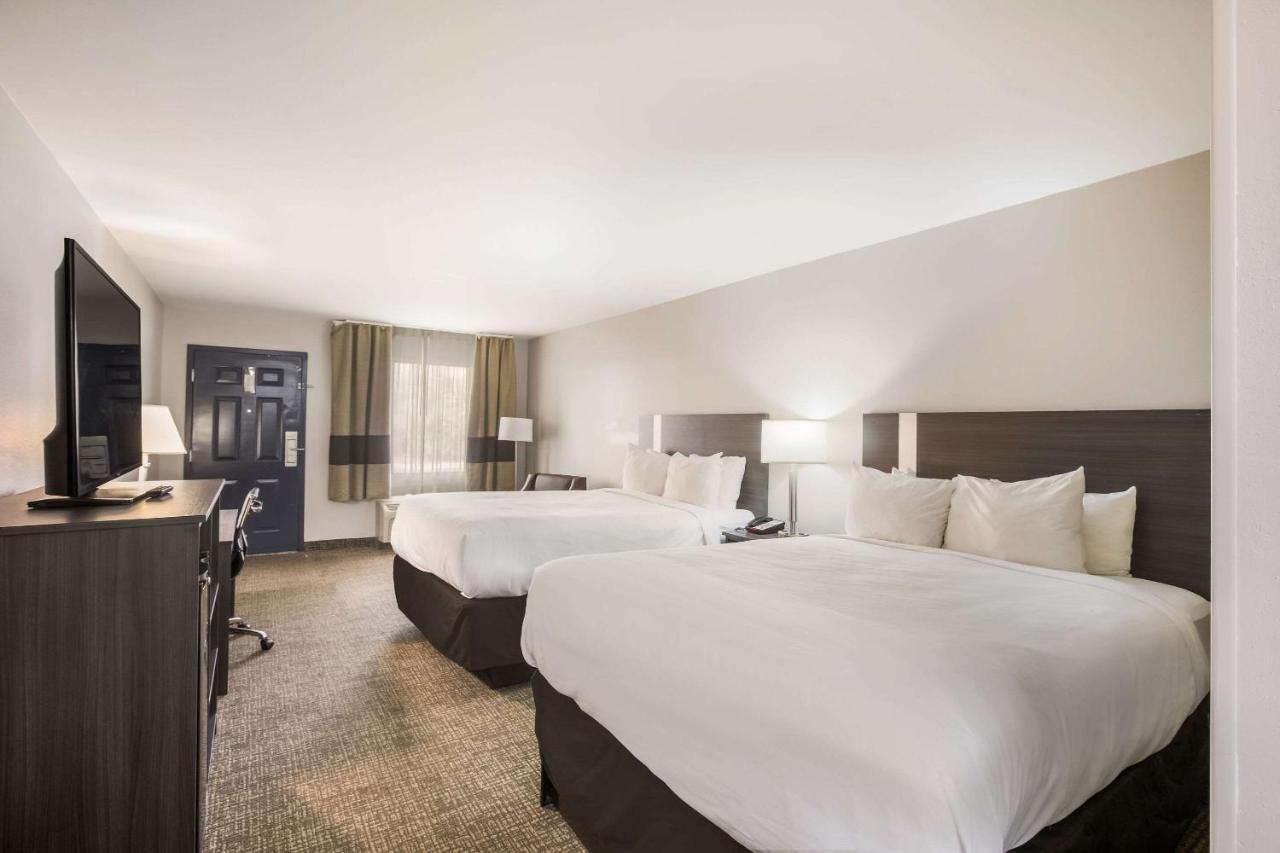 Clarion Pointe Forsyth I-75 Hotel Kültér fotó